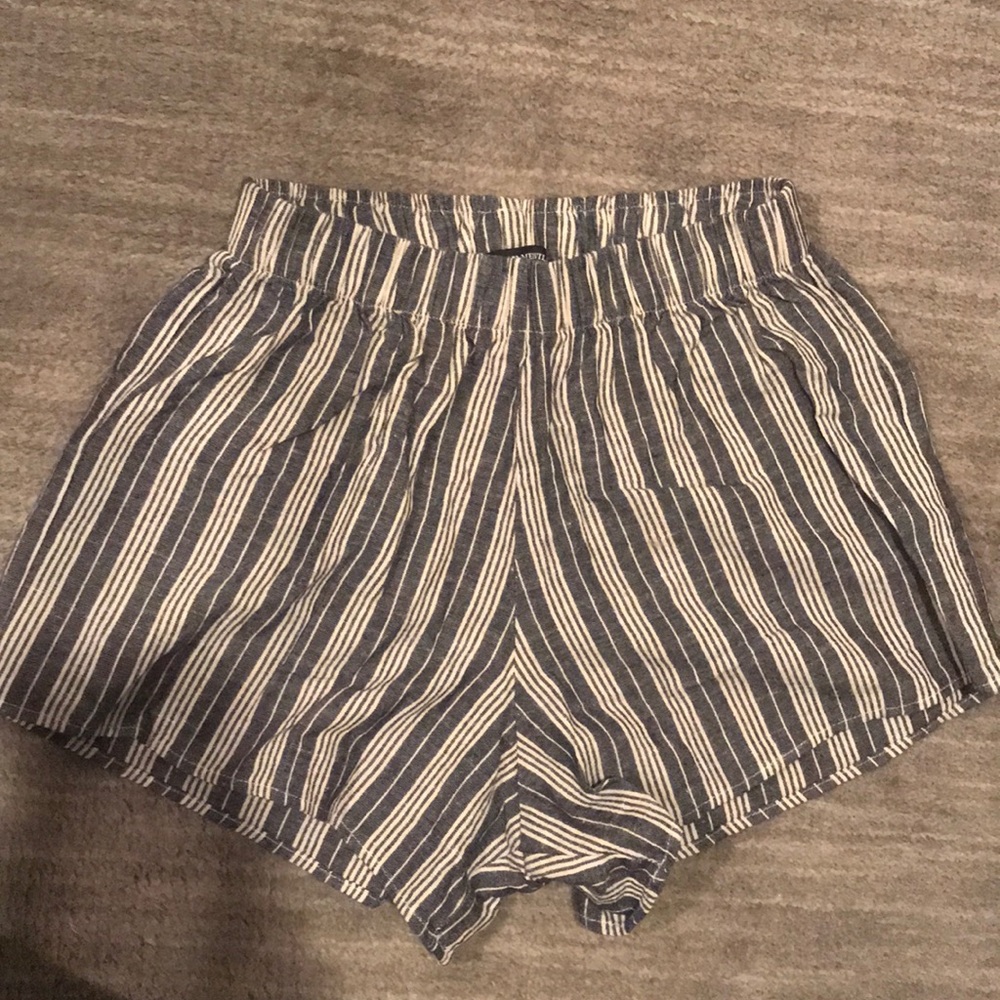 Brandy Melville Linen Striped Shorts
